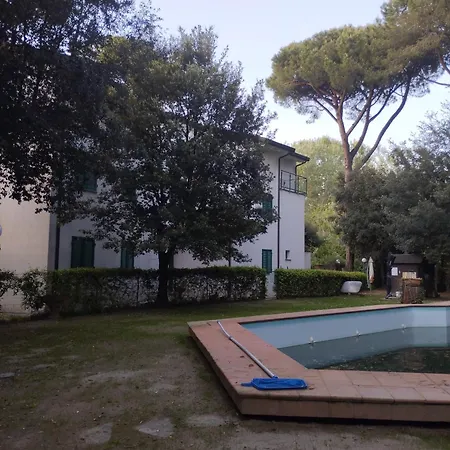 Сasa de vacaciones Casa Tra Mare E Montagna A Dei Marmi